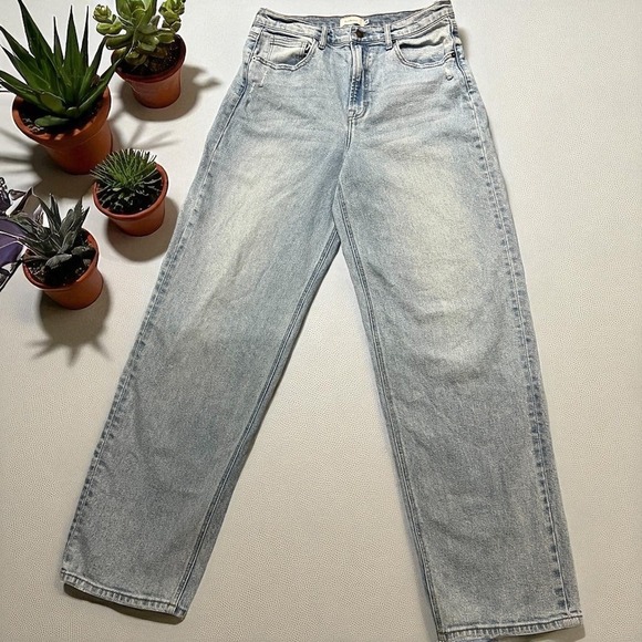 bohme Denim - Bohme Women's Size 28 Light Wash High‎ Rise Distressed Wide Leg Jeans